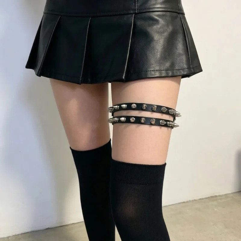 Double Row Cone Spike Leg Gart - đánh giá và giá Garter Belt Set