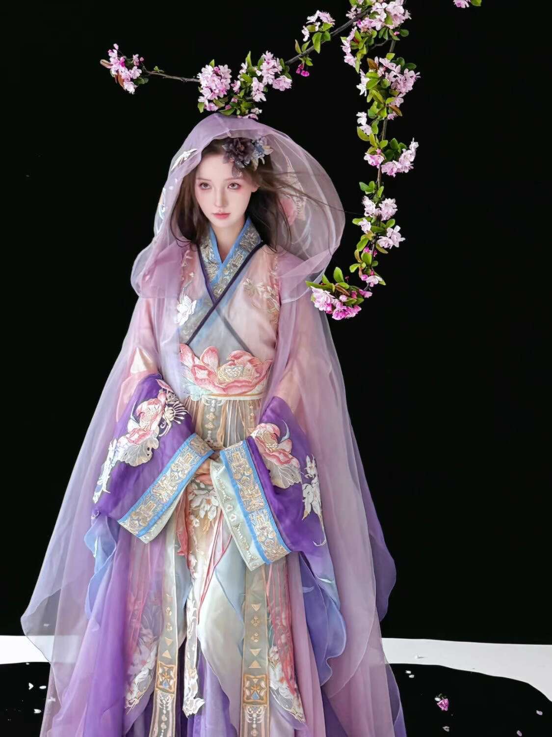 New Fiesta Carnival Halloween  - đánh giá và giá Robe Silk Women