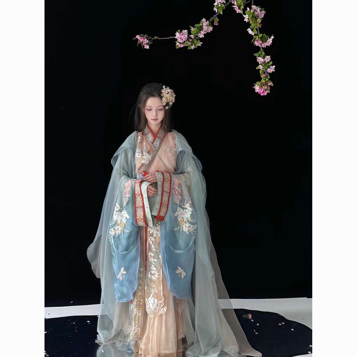 New Fiesta Carnival Halloween  - đánh giá và giá Robe Silk Women